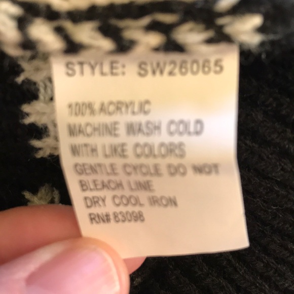 Ci Sono Cardigan Sweater - Picture 5 of 5